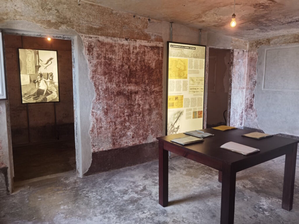 MUHBA Turó de la Rovira - das kannst du innen und außen sehen